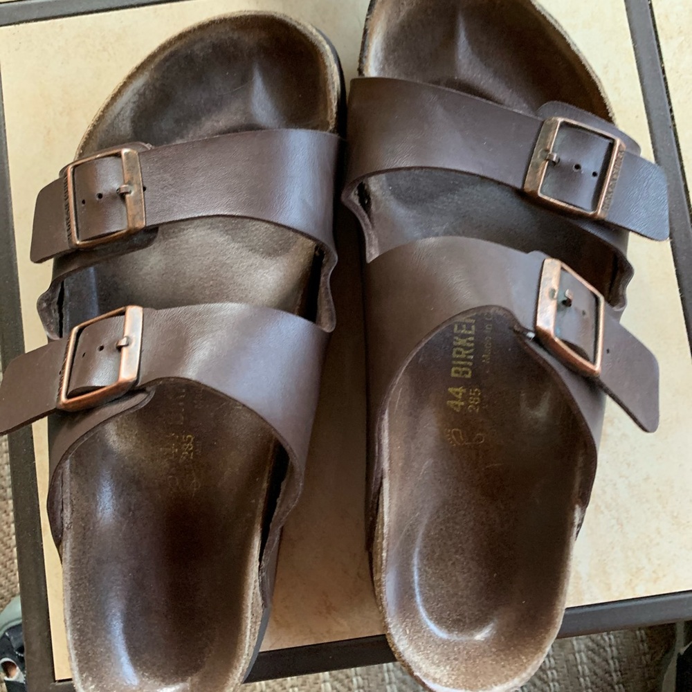 Birkenstock sandals Men sized 44 brown